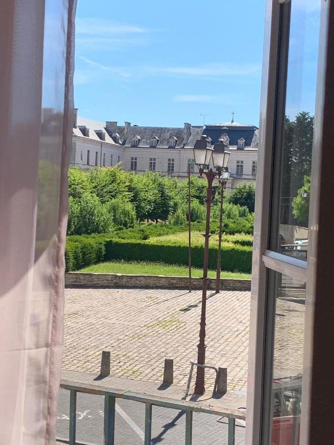 Hotel Du Centre - Restaurant Le P'Tit Gourmet Tonnerre Zewnętrze zdjęcie