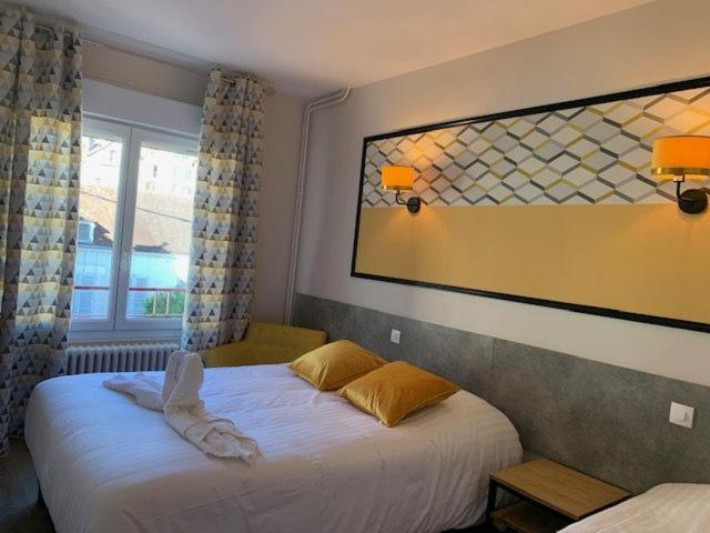 Hotel Du Centre - Restaurant Le P'Tit Gourmet Tonnerre Zewnętrze zdjęcie