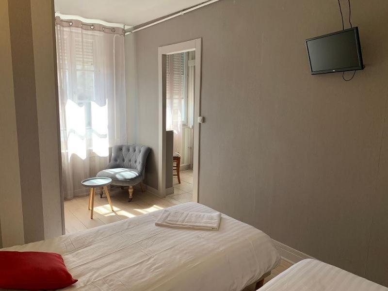 Hotel Du Centre - Restaurant Le P'Tit Gourmet Tonnerre Zewnętrze zdjęcie