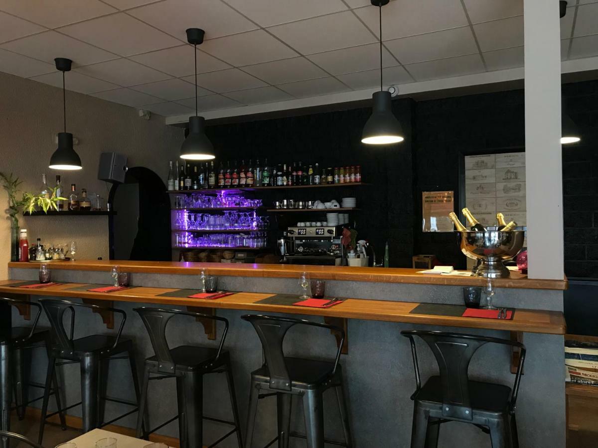 Hotel Du Centre - Restaurant Le P'Tit Gourmet Tonnerre Zewnętrze zdjęcie