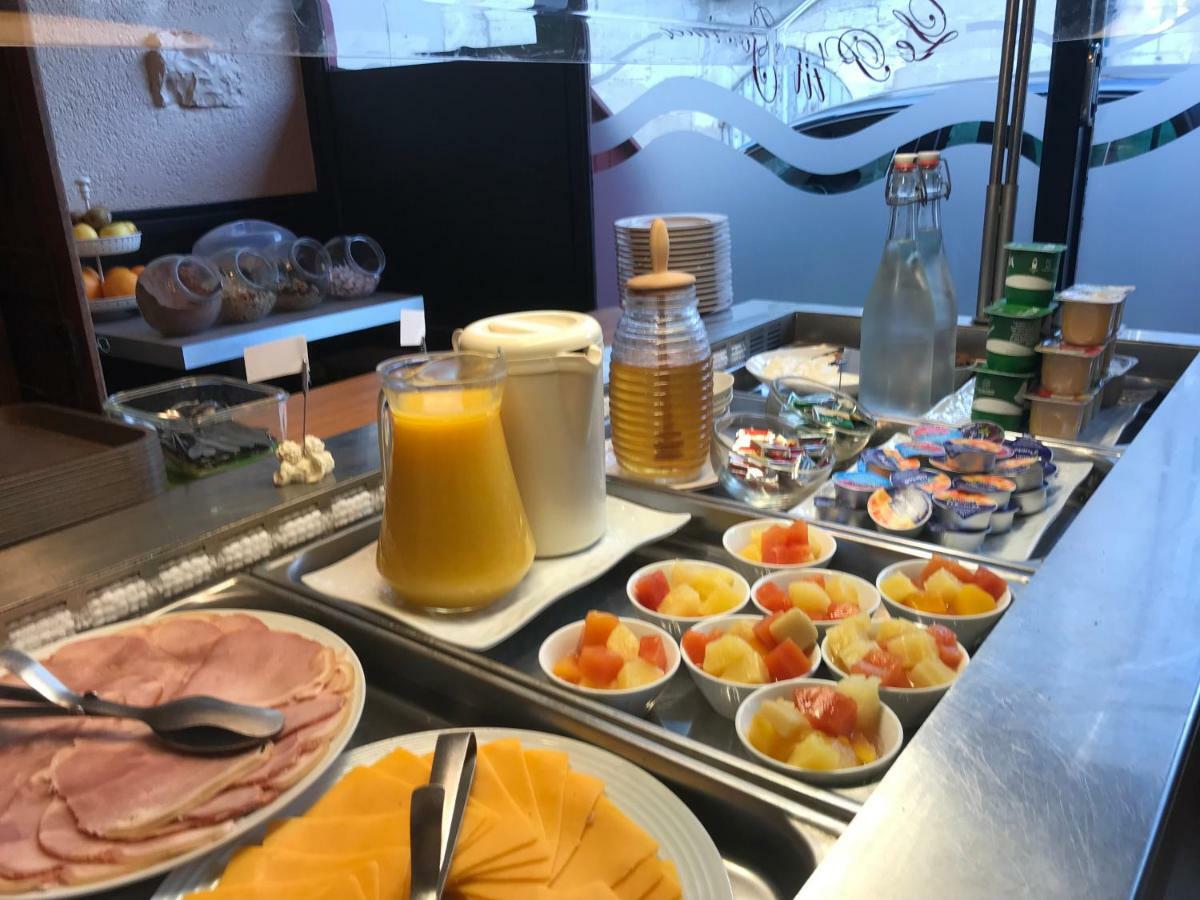 Hotel Du Centre - Restaurant Le P'Tit Gourmet Tonnerre Zewnętrze zdjęcie